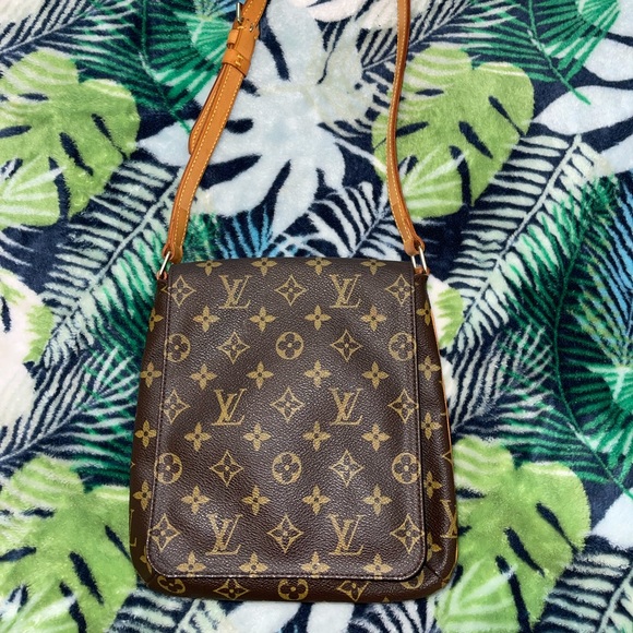 AUTHENTIC LOUIS VUITTON BAG - Picture 3 of 7